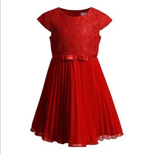NWT Youngland Lace Pleated Dress
